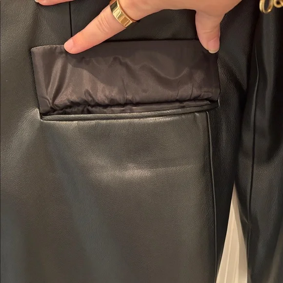 Gap size XL Vegan Leather Blazer - Picture 5 of 7